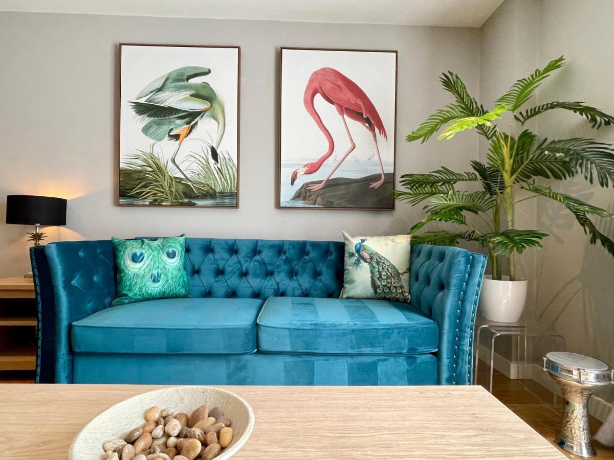 Stunning 2-Bed Town Centre Apartment - Hosted By Hutch Lifestyle Royal Royal Leamington Spa Exterior foto