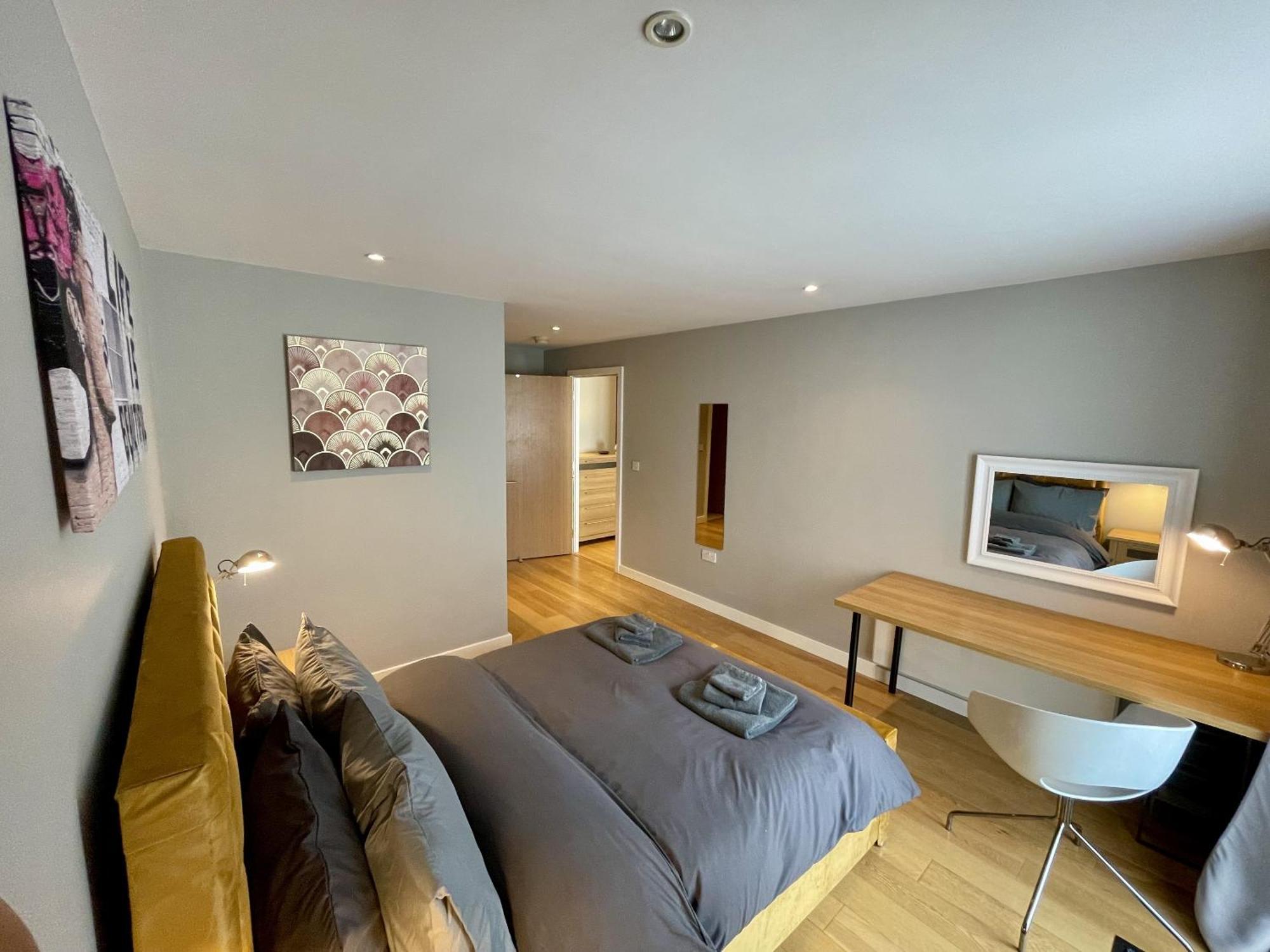 Stunning 2-Bed Town Centre Apartment - Hosted By Hutch Lifestyle Royal Royal Leamington Spa Exterior foto